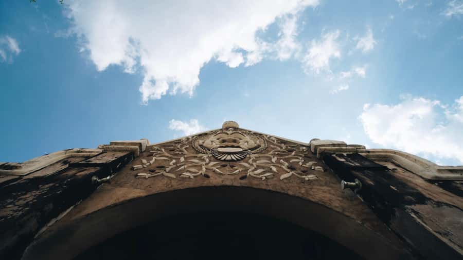 Yogyakarta : Walking Tour and Food Tasting inside Palace - Price and logistics: is $38 good value for a 210-minute day?