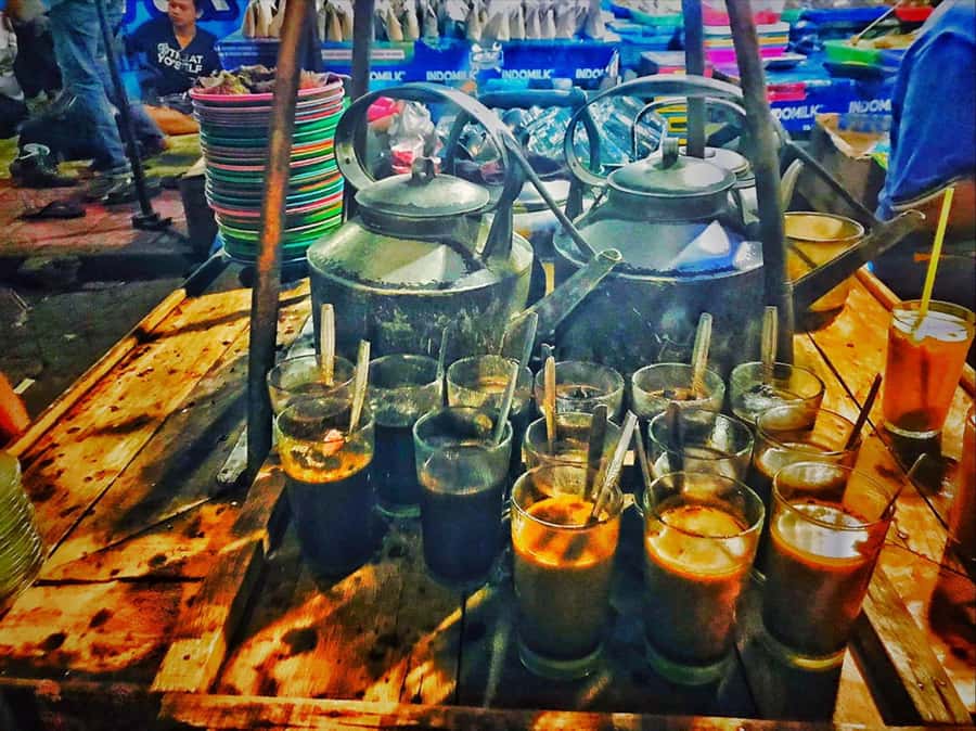 Yogyakarta walking tour: Gourmet Stroll & Nightly Highlights - Key points before you go