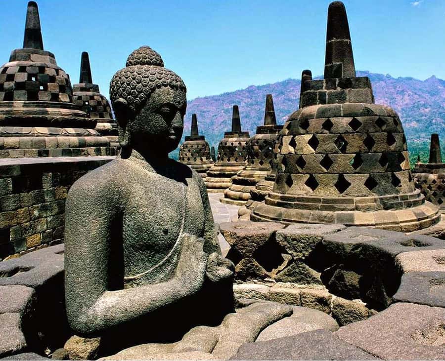 Yogyakrta to bali:Borobudur,prambanan,bromo,ijen,tumpak sewu - Price and Logistics: What $610 Buys You