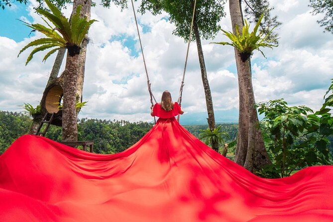 ️ Bali Instagram Tour: The Most Famous Spots (Private & All-Inclusive) - Tukad Cepung Waterfall: the cave approach and why shoes matter